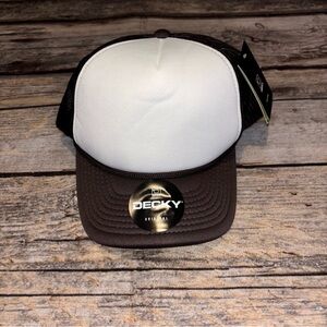 Decky Classic Snap Back Mesh Trucker Cap Curved Brim White Brown